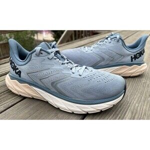 Hoka One One Arahi 5 Women's size 8.5B Running Shoes Blue Fog/Provincial Blue